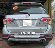 Ốp cản, cản ốp sau xe FORTUNER 2015